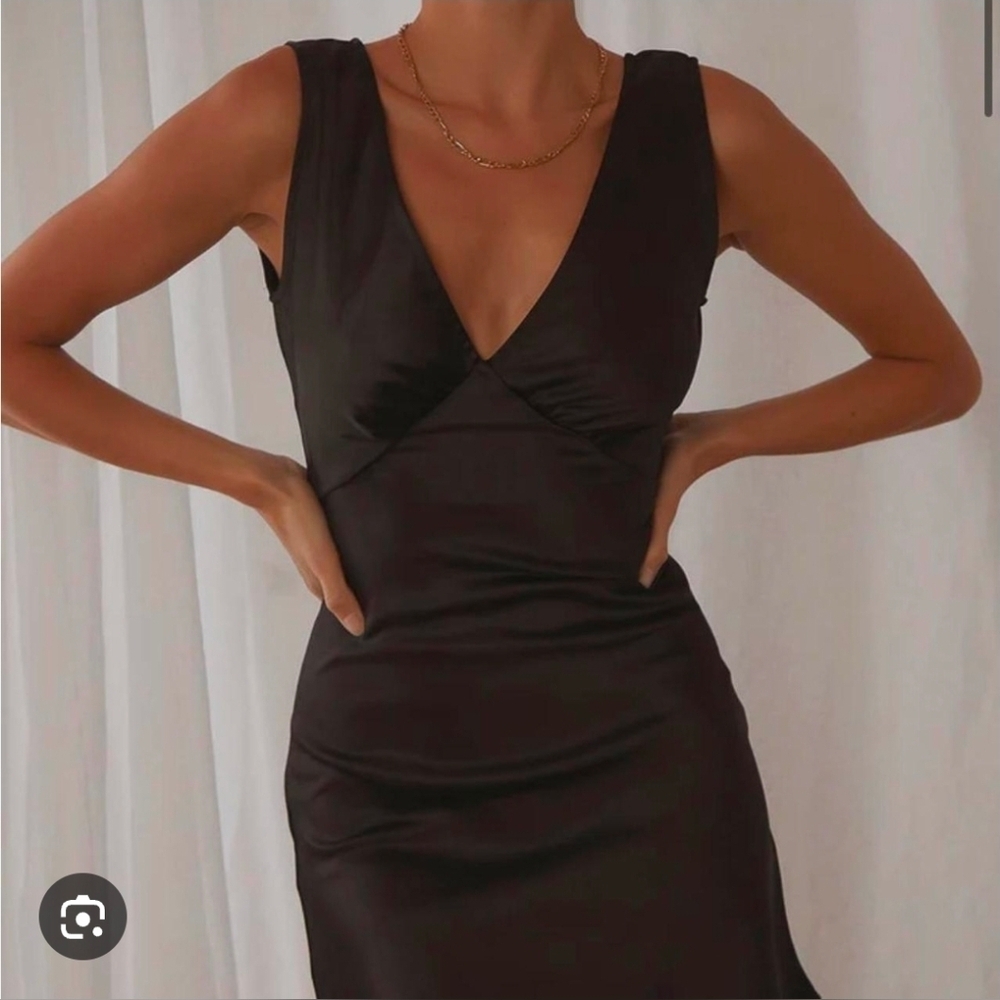 Lioness Women's Black Harlow Satin V Neck Mini Dress M
